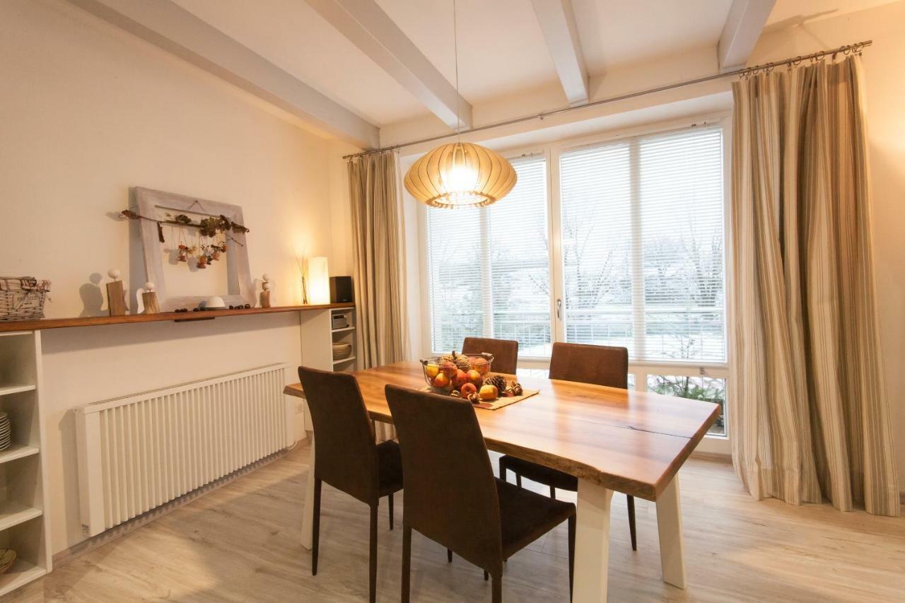 La Maison Au Vert Melincourt Eksteriør bilde